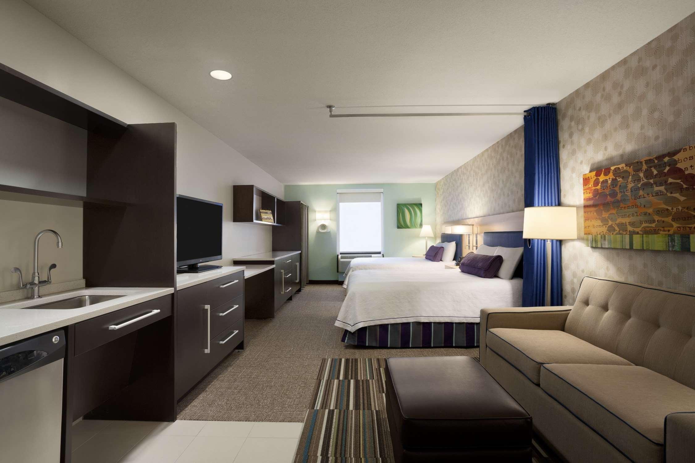 Home2 Suites By Hilton Philadelphia Convention Center Exterior photo