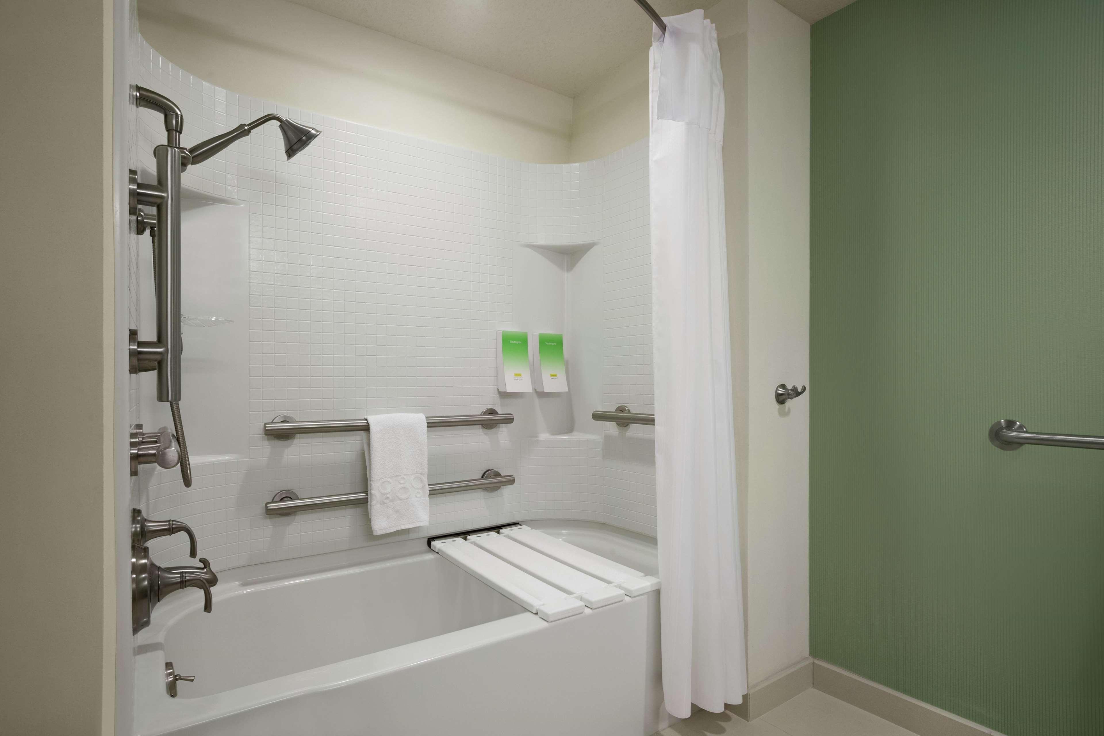 Home2 Suites By Hilton Philadelphia Convention Center Exterior photo