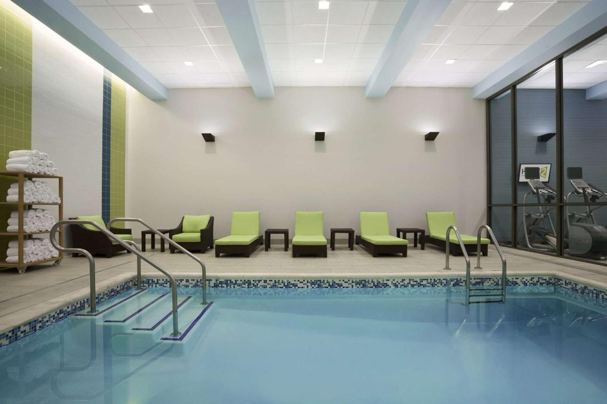 Home2 Suites By Hilton Philadelphia Convention Center Exterior photo