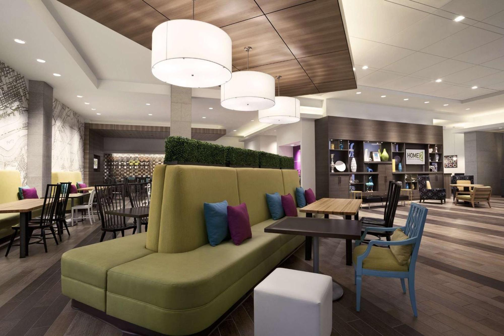 Home2 Suites By Hilton Philadelphia Convention Center Exterior photo